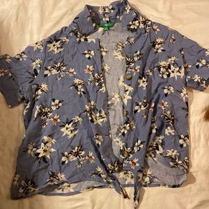 DIP short sleeve blouse